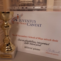Vidusskolas koris iegūst sudraba godalgu Prāgā Starptautiskajā koru festivālā! 20190119 225628